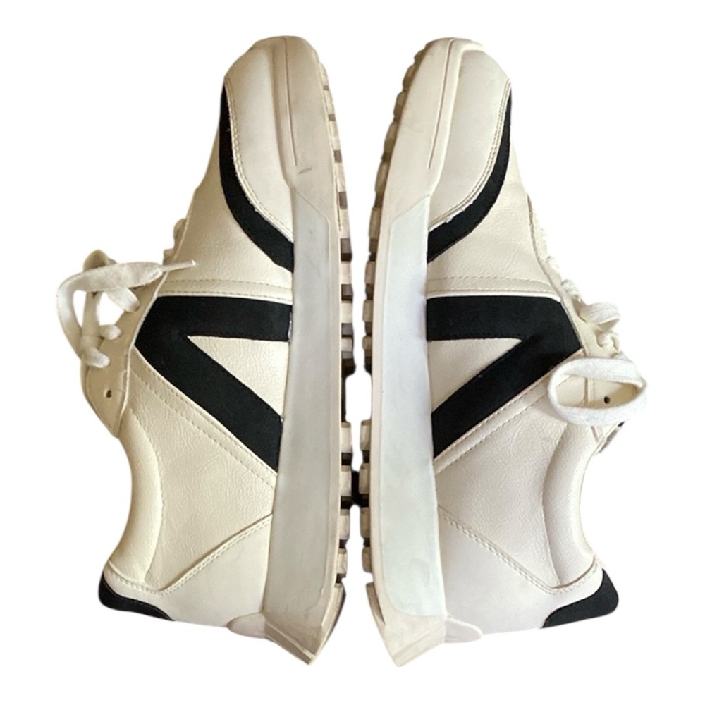 MIA Brown and White Footbed